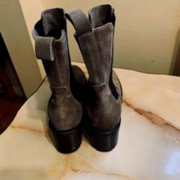 Emanuele Castro Shoes - Emanuele Castro Taupe Chelsea Leather Boots